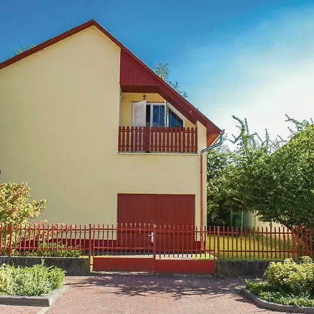 Awesome In W/ 3 Bedrooms *