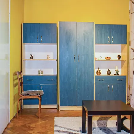 Awesome In W/ 3 Bedrooms 度假居 巴拉顿凯赖斯图尔
